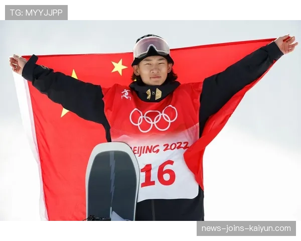 苏翊鸣在单板滑雪世界杯再次夺金，为2026米兰冬奥热身。，苏翊鸣多大